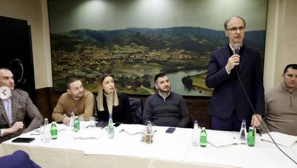 МАЦУТ ПОСЕТИО БАЈИНУ БАШТУ: Верујем да су управо јаки локални пројекти темељ одрживог развоја и нових радних места