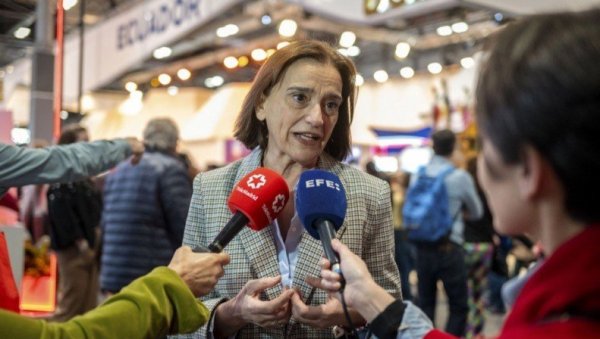 ДИРЕКТОРКА ФИТУР-А ПОСЕТИЛА ШТАНД СРБИЈЕ Министар Мали: Још снажнији наступ 2027. године