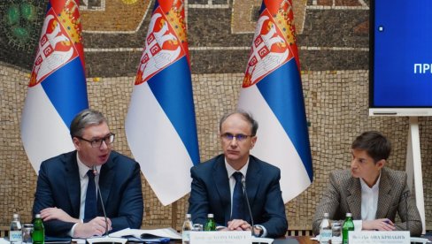 NEMOJ DA SPAVATE DOK TO NE REŠITE! Vučić ljut na ministre i direktore javnih preduzeća - Šta ste se vezali za kancelariju u Beogradu?