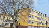 ЈОШ НИЈЕ РЕШЕНА МИСТЕРИЈА ОКО РУКОВОЂЕЊА ГИМНАЗИЈОМ 20. ОКТОБАР У БАЧКОЈ ПАЛАНЦИ   Смењена директорка једина конкурисала