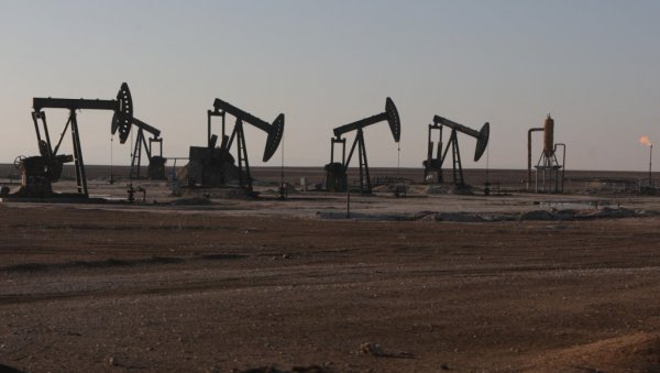 ВЕНЕЦУЕЛИ ВРАЋЕНО СВИХ 500 МИЛИОНА ДОЛАРА ОД ПОЧЕТНЕ ПРОДАЈЕ НАФТЕ: Огласиле се САД - Споразум постигнут након заробљавања Мадура