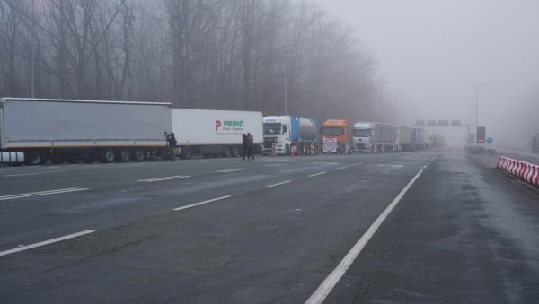 ПРЕКИНУТЕ БЛОКАДЕ: Превозници показали одговорност према целокупној привреди