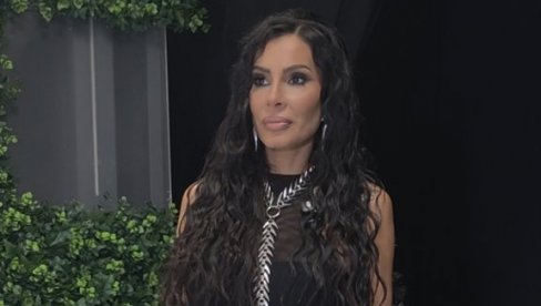 NEŠTO POTPUNO DRUGAČIJE: Mia Borisavljević novom pesmom najavila četvrti studijski album (FOTO)