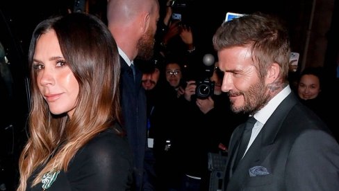 СКАНДАЛ ГА НИЈЕ ОМЕО ДА СЛАВИ СВОЈУ ЖЕНУ: Дејвид Бекам показао Викторији колико је воли! (ФОТО)