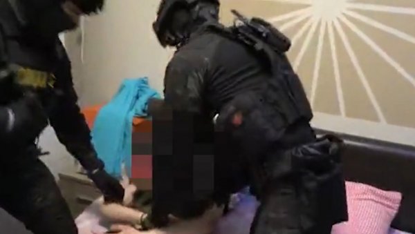 ЛИСИЦЕ НА РУКЕ У КРЕВЕТУ: Овако је ухапшен осумњичени за убиство Тадије Пантића (ВИДЕО)