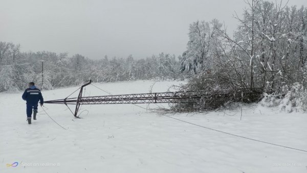 НАЈСЛАБИЈЕ ТАЧКЕ МРЕЖЕ САНИРАНЕ: Ванредне контроле након хаварије на електросистему током леденог таласа