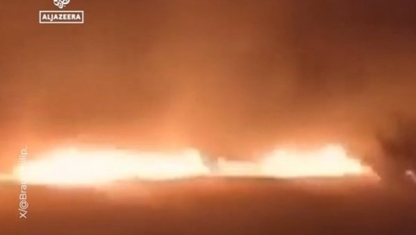 ЕКСПЛОЗИЈЕ И ПУЦЊАВА КОД СКЛАДИШТА УРАНИЈУМА! Бљесак светлости обасјао небо изнад ваздухопловне базе на аеродрому (ВИДЕО)