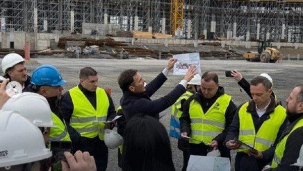 МИНИСТАР МАЛИ О НАЦИОНАЛНОМ СТАДИОНУ: Бићемо поносни на ову лепотицу