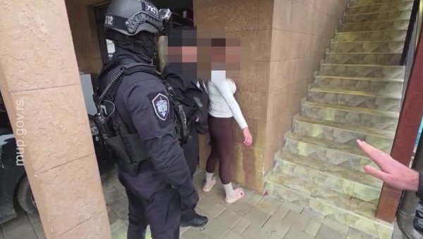 ВЕЛИКА АКЦИЈА ПОЛИЦИЈЕ: Ухапшене две особе у борби против корупције - Украдено 149,5 милиона динара