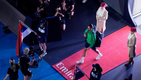 NEVEROVATNE SCENE: Pogledajte reakciju publike kada je Novak Đoković izašao na terenu Melburnu (VIDEO)