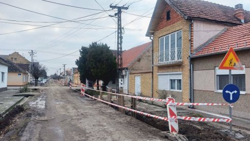 U VRŠCU POČELA REKONSTRUKCIJA 18,5 KILOMETARA DOTRAJALIH VODOVODNIH INSTALACIJA   Smanjuju gubitke na mreži