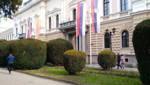 POMOĆ STUDENTIMA: Odobreno 85 stipendija od po 10.000 dinara