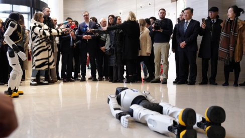 ПРВИ У ЕВРОПИ! Вучић: Могли бисмо ове године да почнемо производњу хуманоидних робота