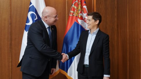 РАД НА БИРАЧКОМ СПИСКУ И ИЗБОРНИМ ПРАВИЛИМА: Брнабићева се састала са шефом Мисије ОЕБС