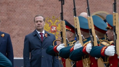 SITUACIJA JE OPASNA, PRAG BOLA SMANJEN Medvedev se plaši nuklearne apokalipse: Rusija nije luda, ne želimo svetski rat