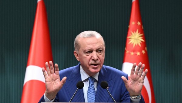 СВАКО КО ПОКУША ДА ПОТКОПА МИР У СИРИЈИ БИЋЕ УНИШТЕН Ердоган: Турска се нада да ће споразум сиријске војске и Курда одмах бити спроведен