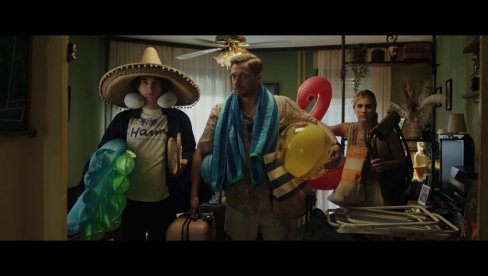 „БИЋЕ НОВИХ ЛЕТА“ ПРЕМИЈЕРНО 24. ФЕБРУАРА: Погледајте трејлер који доноси свежину лета усред зиме (ВИДЕО)