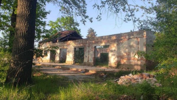 НАЂЕН МРТАВ У РАЗРУШЕНОМ МОТЕЛУ: Трагичан крај потраге за несталим пензионером у Кикинди