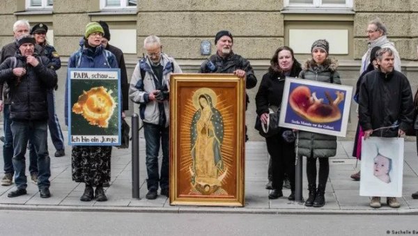ЛЕВИ ЕКСТРЕМИСТИ ПОНОВО УДАРАЈУ, АЛИ БУКВАЛНО: Смета им живот!