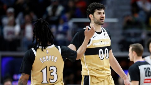 SENZACIJA U NBA! Bivši centar Partizana šokirao lidera Istoka (VIDEO)