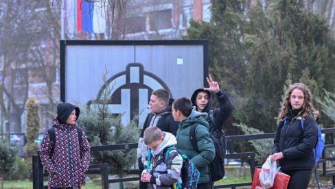 UČIĆE NAŠU DECU DA SU NEMANJIĆI - ALBANCI: Koje sve opasnosti krije preuzimanje srpskog obrazovnog sistema od strane Prištine
