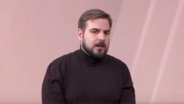 ЈА ГЛУПЉЕ ЉУДЕ ОД ПУМПОСЛАВАЦА НИСАМ ВИДЕО: Филозоф о одласку блокадера до храма Светог Саве ван радног времена (ВИДЕО)