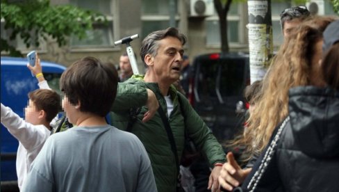 BIVŠI POSLANIK DS MILOJIČIĆ O TAJNOM SNIMKU ŽIKE PAUKA I BLOKADERA: Opozicija kleči i moli, dok je blokaderi vređaju