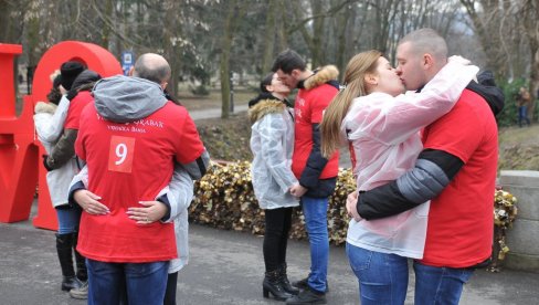 НЕМА ВИШЕ ПОЉУБАЦА НА ДАН ЗАЉУБЉЕНИХ: Чувена манифестација у Врњачкој Бањи више неће бити иста (ФОТО)