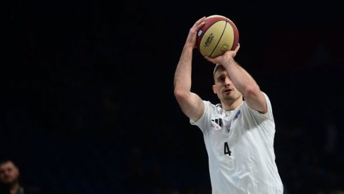 ALEKSA AVRAMOVIĆ OVO NIJE ZASLUŽIO! Trener ga ponizio usred Beogradam,  pred celom halom i to zbog čega