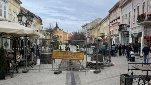 RADOVI U CENTRU NOVOG SADA : Počela rekonstrukcija linijskog odvodnjavanja u Dunavskoj i Zmaj Jovinoj ulici