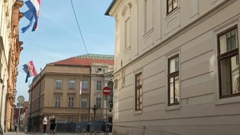 КУЋА БЕСПЛАТНО, АЛИ КАДА ДОЂЕМ... Урнебесна понуда за становање шокирала Балкан