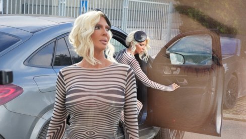 Maltretirala me je Pevačica udarila na Karlušu Mnogi su propatili