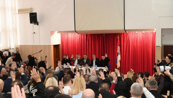 ПРЕДСТАВНИЦИ СРБА НА КОСОВУ УСВОЈИЛИ ДЕКЛАРАЦИЈУ: Захтевају несметано остваривање основних људских и грађанских права