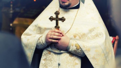 ДА ЛИ ИЗРАЗИ СВЕШТЕНИК И ПОП ИМАЈУ ИСТО ЗНАЧЕЊЕ? Један термин важи за НЕПРИКЛАДАН и пожељно га је избегавати