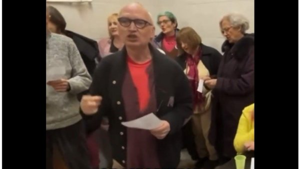 СКАНДАЛОЗНО: На трибини у Кули блокадери монструозно вређали патријарха и СПЦ (ВИДЕО)