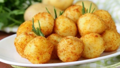 ТРИК ЗА САВРШЕНЕ КРОМПИРИЋЕ: Уз помоћ једног састојка они ће бити хрскави споља, а мекани изнутра