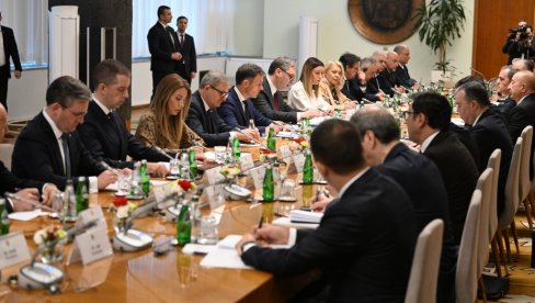 OTVORIĆEMO DIREKTAN LET IZMEĐU BEOGRADA I BAKUA: Aleksandar Vučić se obraća nakon važnog sastanka sa predsednikom Azerbejdžana (FOTO/VIDEO)