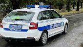 АМФЕТАМИН И МАРИХУАНА У АУТОМОБИЛУ: Ухапшен мушкарац из Новог Бечеја