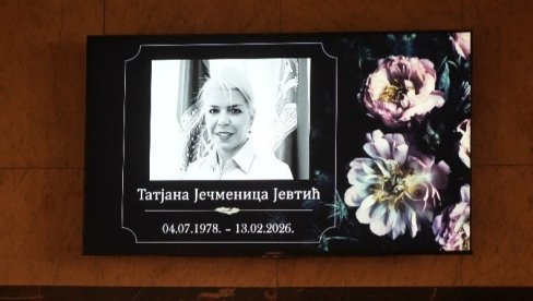 СРБИЈА У СУЗАМА: Комеморација прослављеној тенисерки Татјани Јечменици, туга у згради Скупштине Војводине