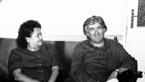 УЗ РАДОВАНА ОД МЛАДОСТИ,  ДО ПОСЛЕДЊЕГ ДАХА: Одлазак Љиљане Зелен Караџић, супруге првог председника РС