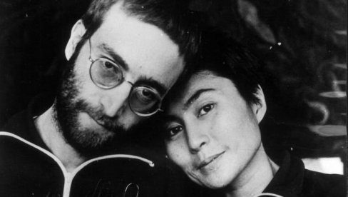 ОТЕЛА ГА ОД ПРВЕ ЖЕНЕ, РАСТУРИЛА НАЈВЕЋИ БЕНД НА СВЕТУ, ЋЕРКУ НИЈЕ ВИДЕЛА 20 ГОДИНА: Животна прича жене коју мрзи цео свет