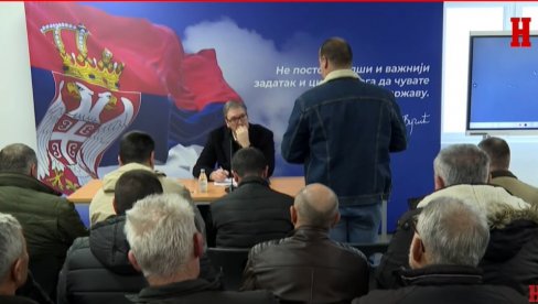 ВРАТИ И ОЦА КУЋИ Вучић похвалио повратника из Швајцарске у свој родни Књажевац