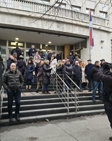 ПУКАО МАРШ ЗА ПРАВОСУЂЕ: Чланство изигнорисало организаторе, одазвало се свега 70 судија и тужилаца са све пензионерима