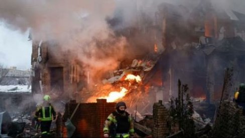 NATO DRŽAVA HITNO DIGLA BORBENE AVIONE: Stravične eksplozije u Kijevu i širom Ukrajine, ima mrtvih i ranjenih
