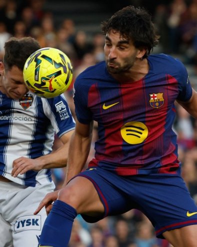 ЈАМАЛ ОПЕТ СПАСИЛАЦ: Барселона је у првом мечу имала много среће