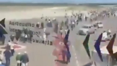 ПОЧЕО РАТ НА УЛИЦАМА МЕКСИКА: Стравичне сцене у окршају сикариоса и војске - Има мртвих (ВИДЕО)