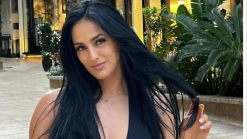 ГОРИ ИНТЕРНЕТ! Најатрактивнија српска рукометашица провокативном фотографијом бацила фанове у транс