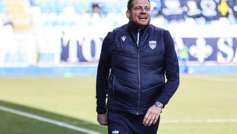 ПАЗАРЦИ СЕ НЕ ЗАУСТАВЉАЈУ! Лалатовић довео још једно појачање!