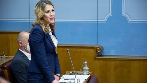 BRATIĆEVA BRANI PRIVATNOST: Bivša crnogorska ministarka prosvete, nauke, kulture i sporta pozvana danas u tužilaštvo
