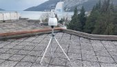 „KLOPKA“ NA KROVU INSTITUTA: U Igalu postavljen uređaj za merenje koncentracija alergena